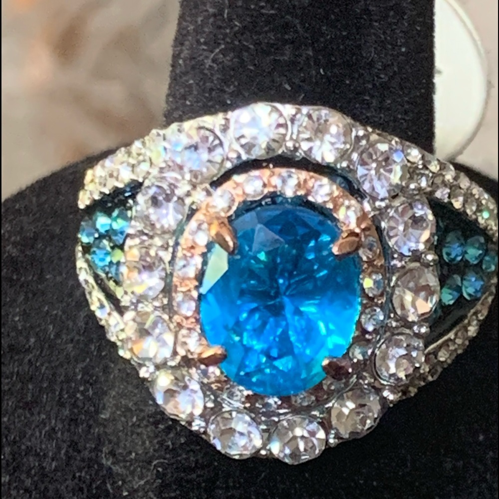 Large cocktail ring; silver plated, sz. 9